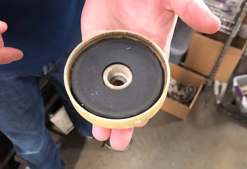 Tri-S Bottle Screen Printer | An interior view of das machine where the bottles rest | NW Rapid Manufacturing